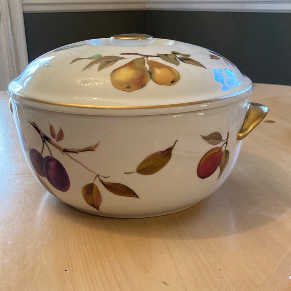 Royal Worcester Evesham Casserole Dish